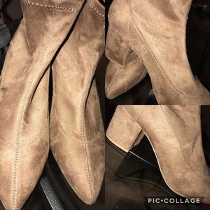 Pointed toe Ankle Boots